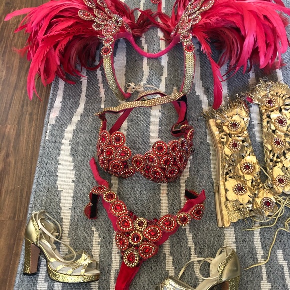 Samba and Carnival performance wear - Picture 3 of 5